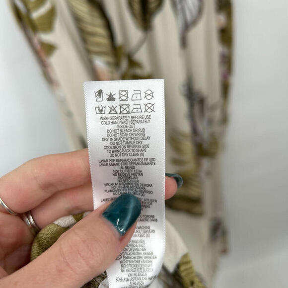 Women's City Chic NWT Hawaiian Print Maxi Lombok Cream Dress 16 - Picture 7 of 7
